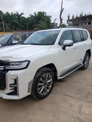 New Toyota Land Cruiser 2024 White