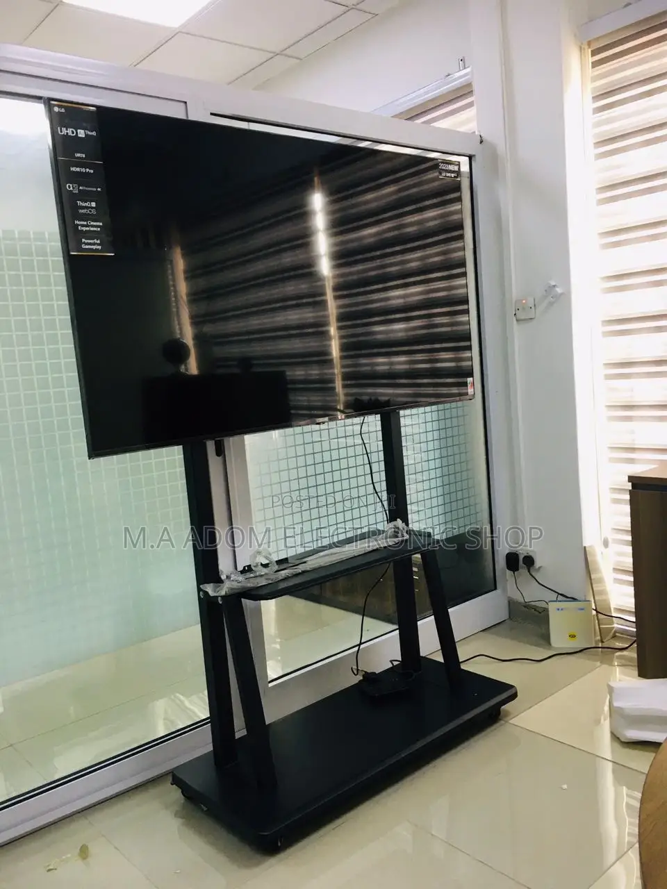 Mobile TV Cart 70"-100" - Heavy Duty