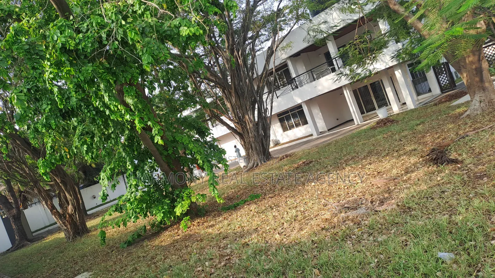 4bdrm House in Dzorwulu for rent