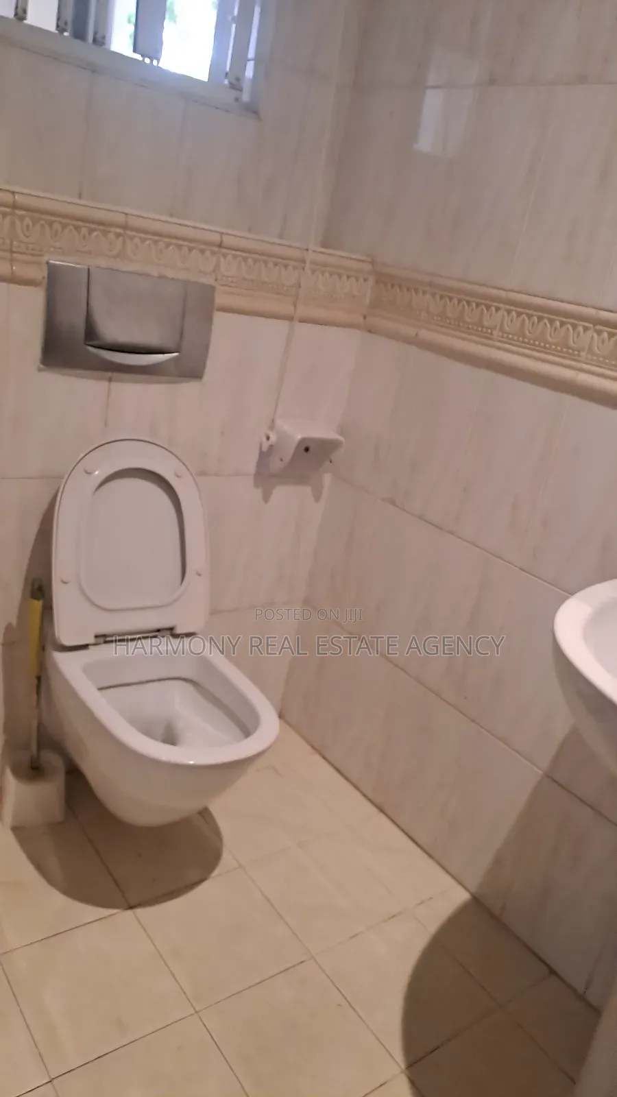 4bdrm House in Dzorwulu for rent
