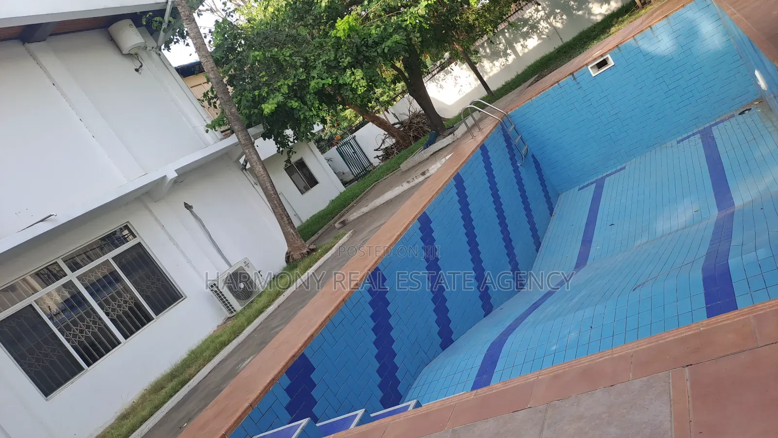 4bdrm House in Dzorwulu for rent