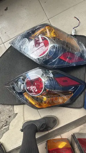 Nissan Altima Taillight 2005,2006,2007,2008,20092010,2011,12