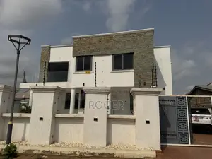 4bdrm Mansion in Amasaman for sale