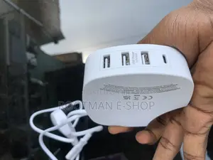 3x USB 1x USB Type-C Desktop Hub Home Use Fast Charging