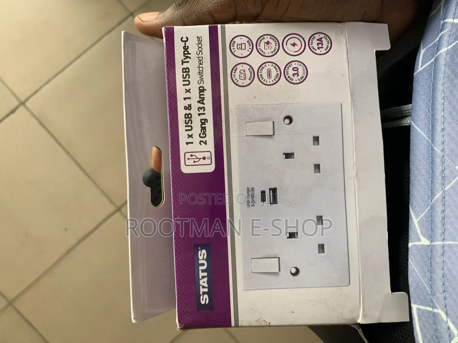 STATUS Usb a and Usb C Wall Plug Fitting