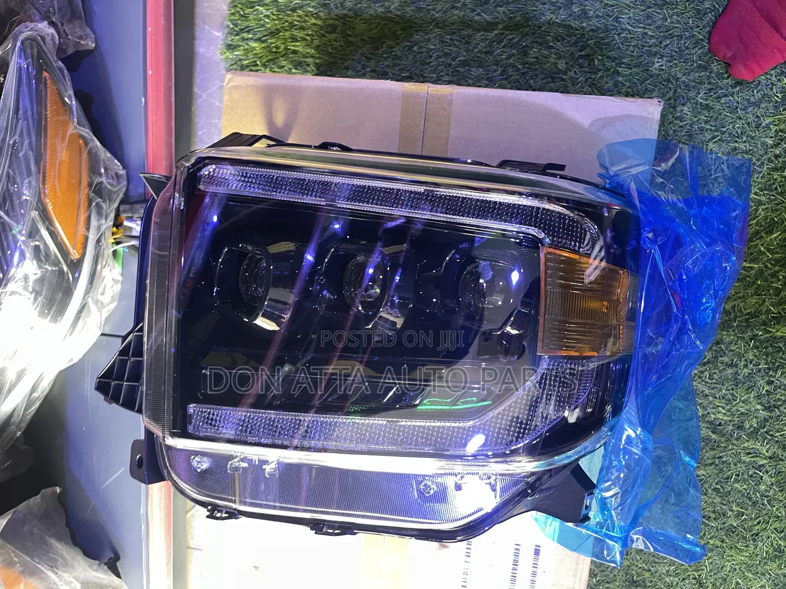 Toyota Tundra 2014-2020 Spec Head Light Original
