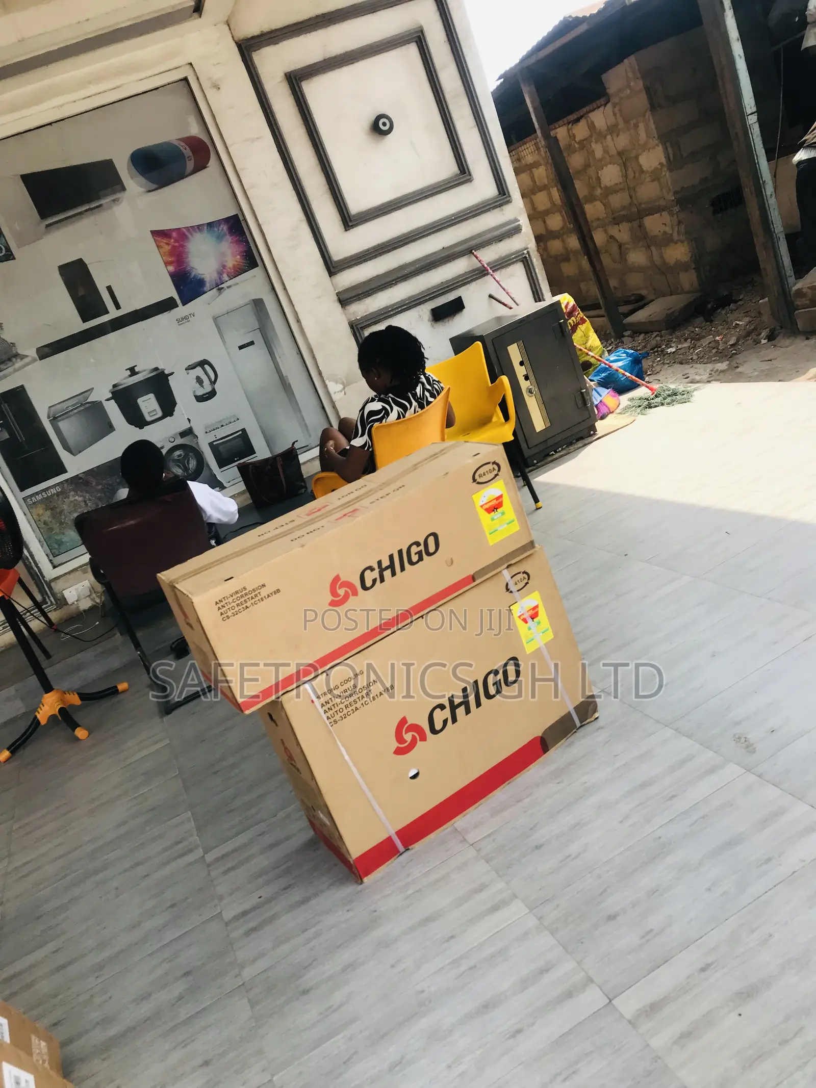 Fabulous Chigo Chillout 2.5 HP Non-Inverter AC