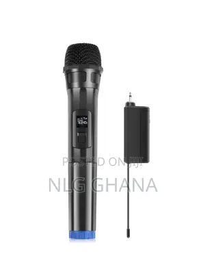 Uhf Wireless Dynamic Microphone With LED Display Battery Pow