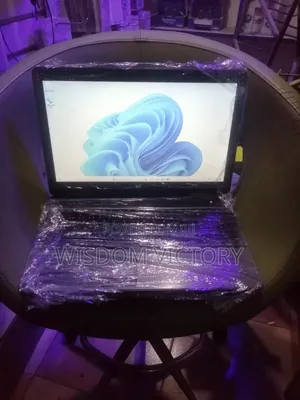 New Laptop Dell Latitude 7400 8GB Intel Core i5 HDD 320GB