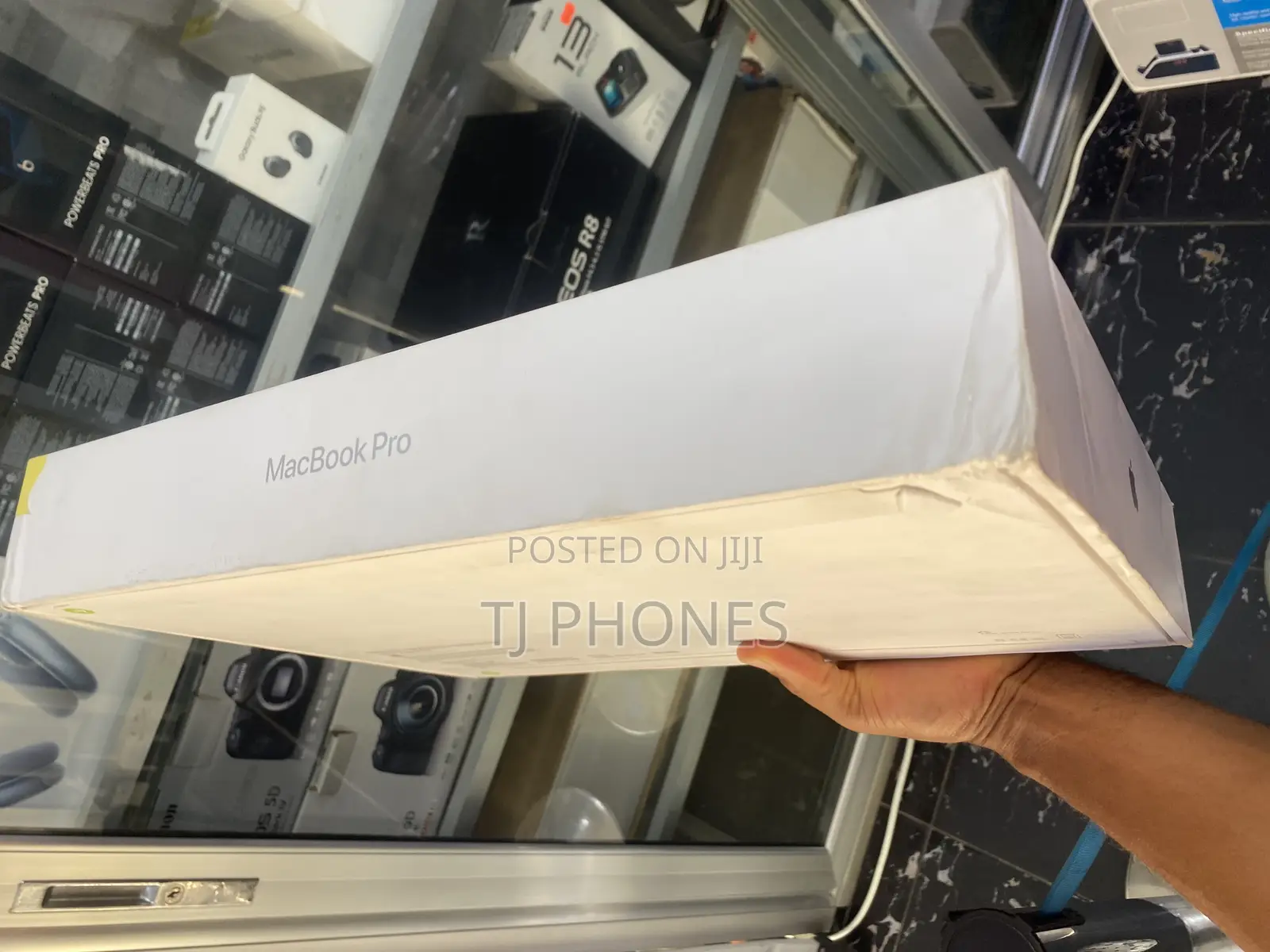 New Apple MacBook Pro 2024 M4 Max 16-Inch 24GB Apple M4 Pro SSD 512GB