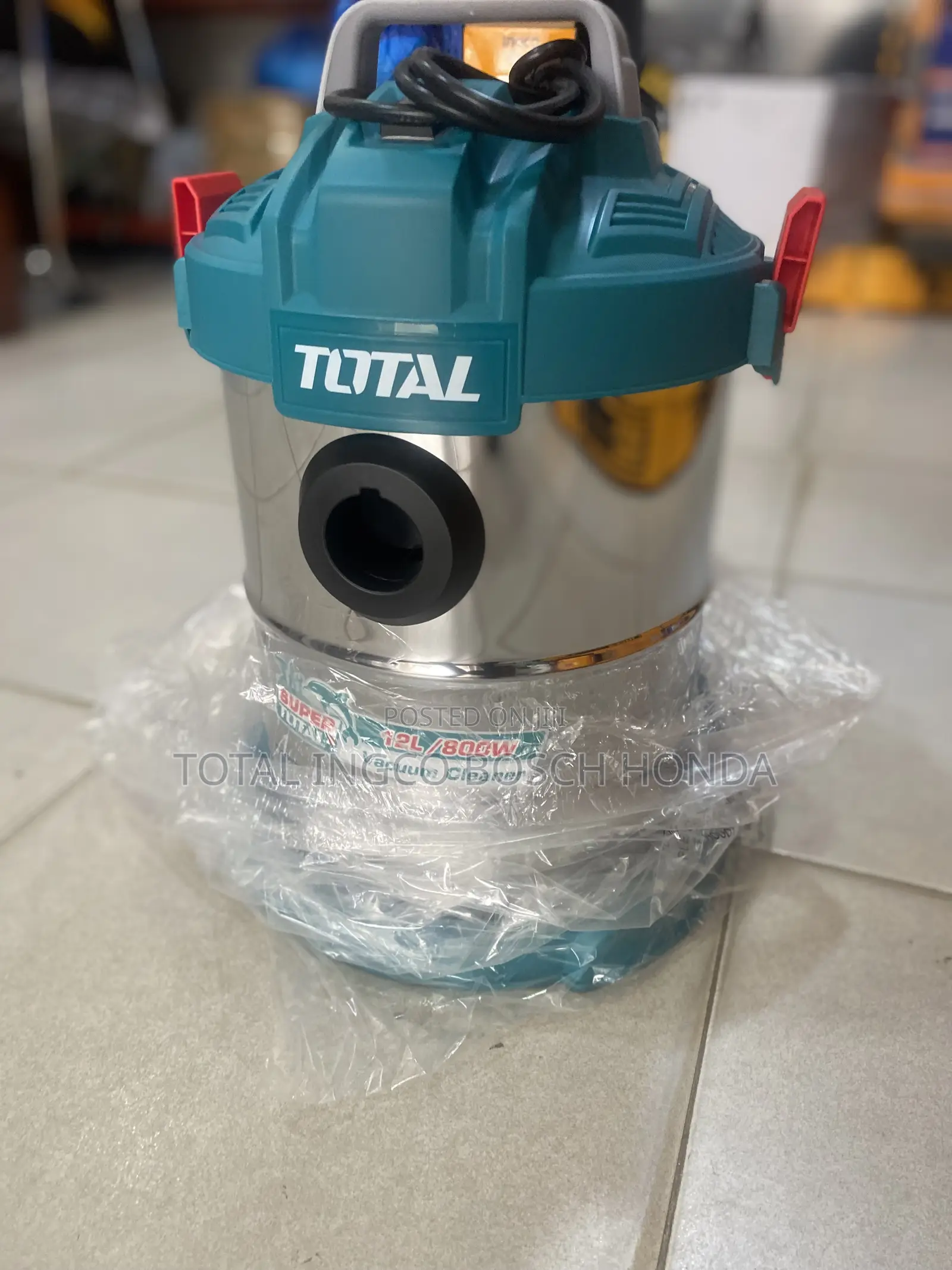 12liters 800watt Vacuum Cleaner (Total Brand)