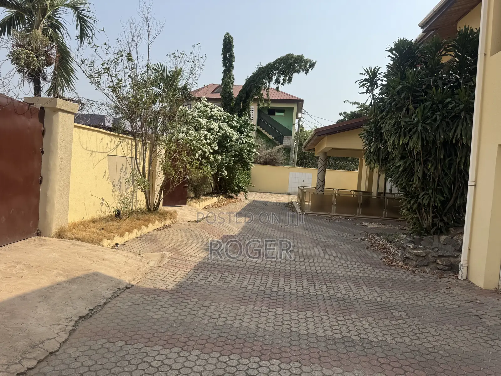 5bdrm House in Petroleum, Achimota for rent
