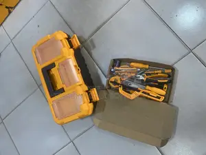 32pcs Handtoolset With Tools Box