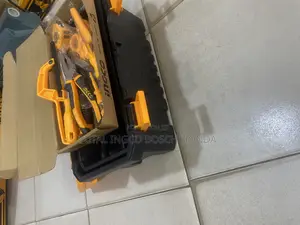 32pcs Handtoolset With Tools Box