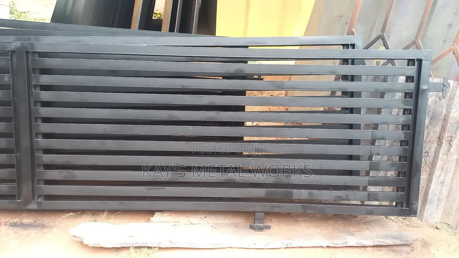 Modern Metal Fence Gate Wall Design – Custom Made