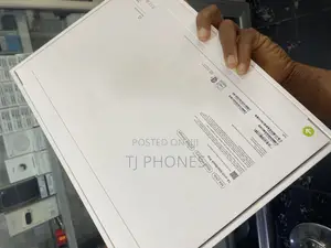 New Laptop Apple MacBook Pro 2024 M4 14-Inch 16GB Apple M4 SSD 512GB