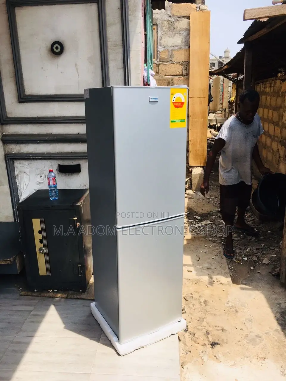 196L Nasco Fridge, Down Freezer