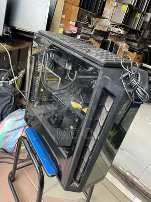 Desktop Computer MSI Aegis RS 11td-203 32GB Intel Core I7 SSD 1T