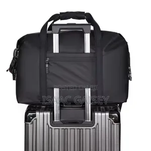 Large Capacity Leather Duffle Bags With More Compartments
