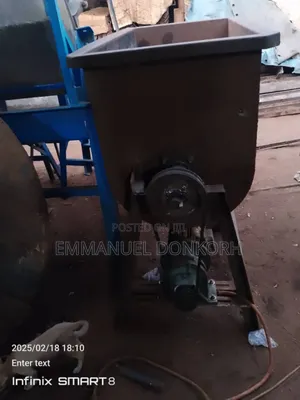 Poultry Feed Mixer