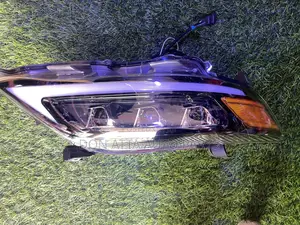 Toyota Camry Spec Tail Light 2010