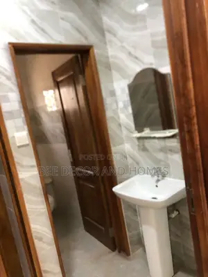 2bdrm Apartment in Bee Decor & Homes, Oyarifa for rent