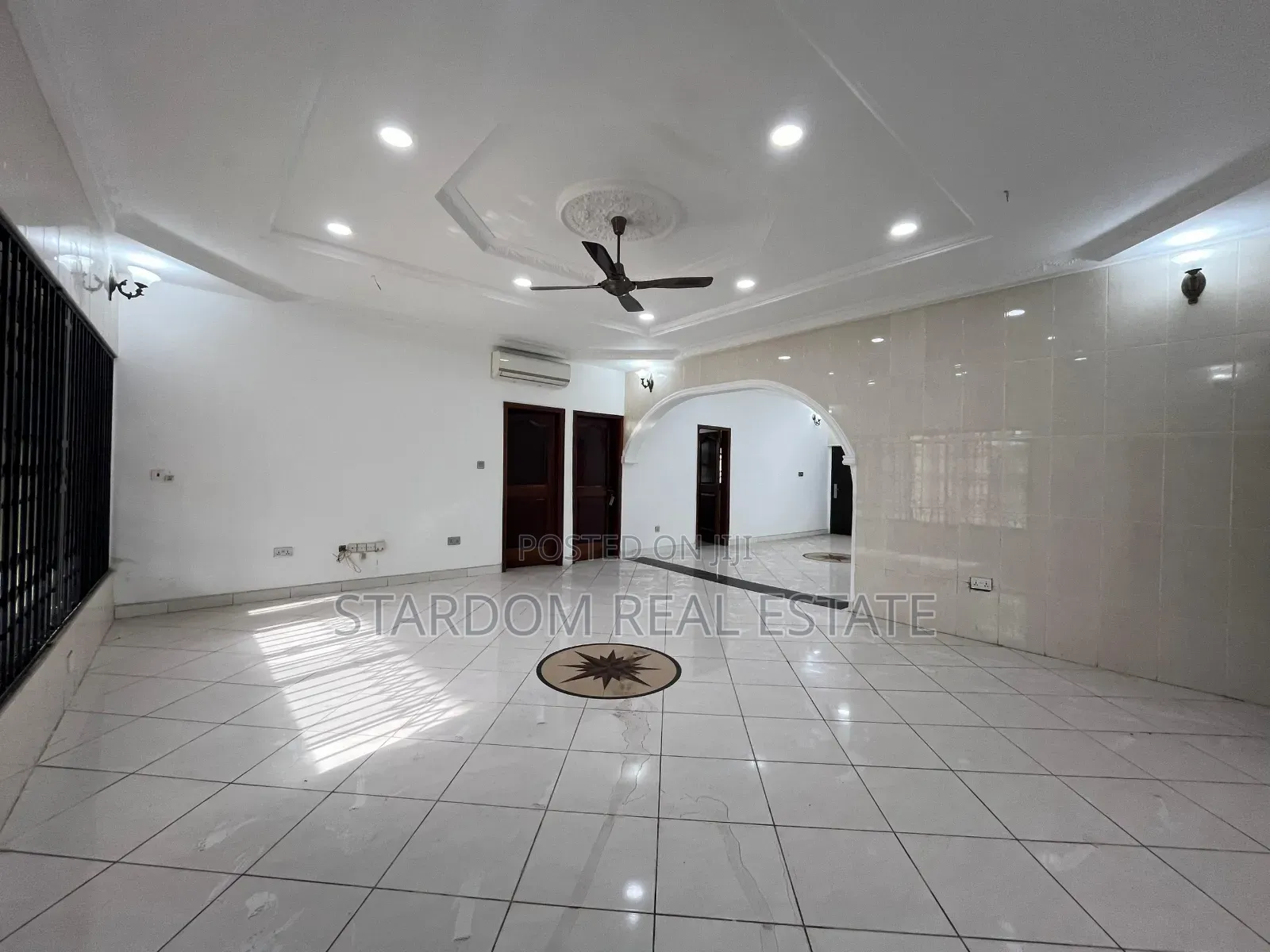 4bdrm House in Adjiriganor for rent