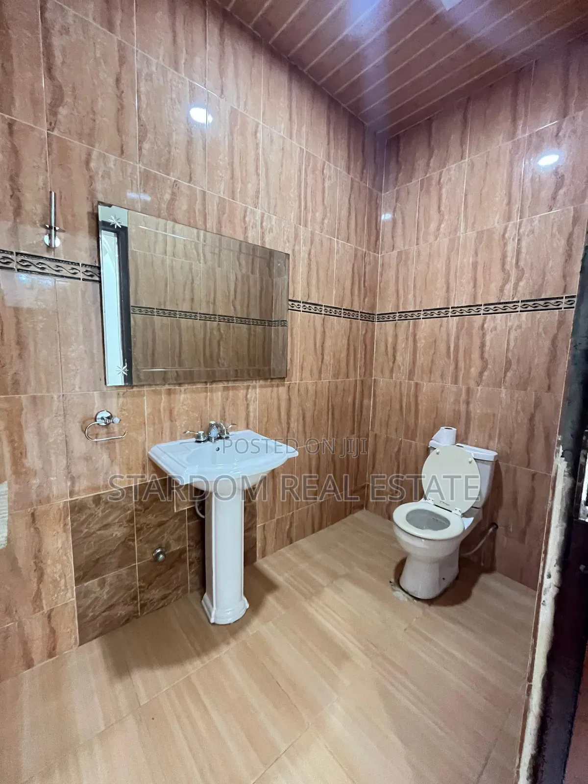 4bdrm House in Adjiriganor for rent