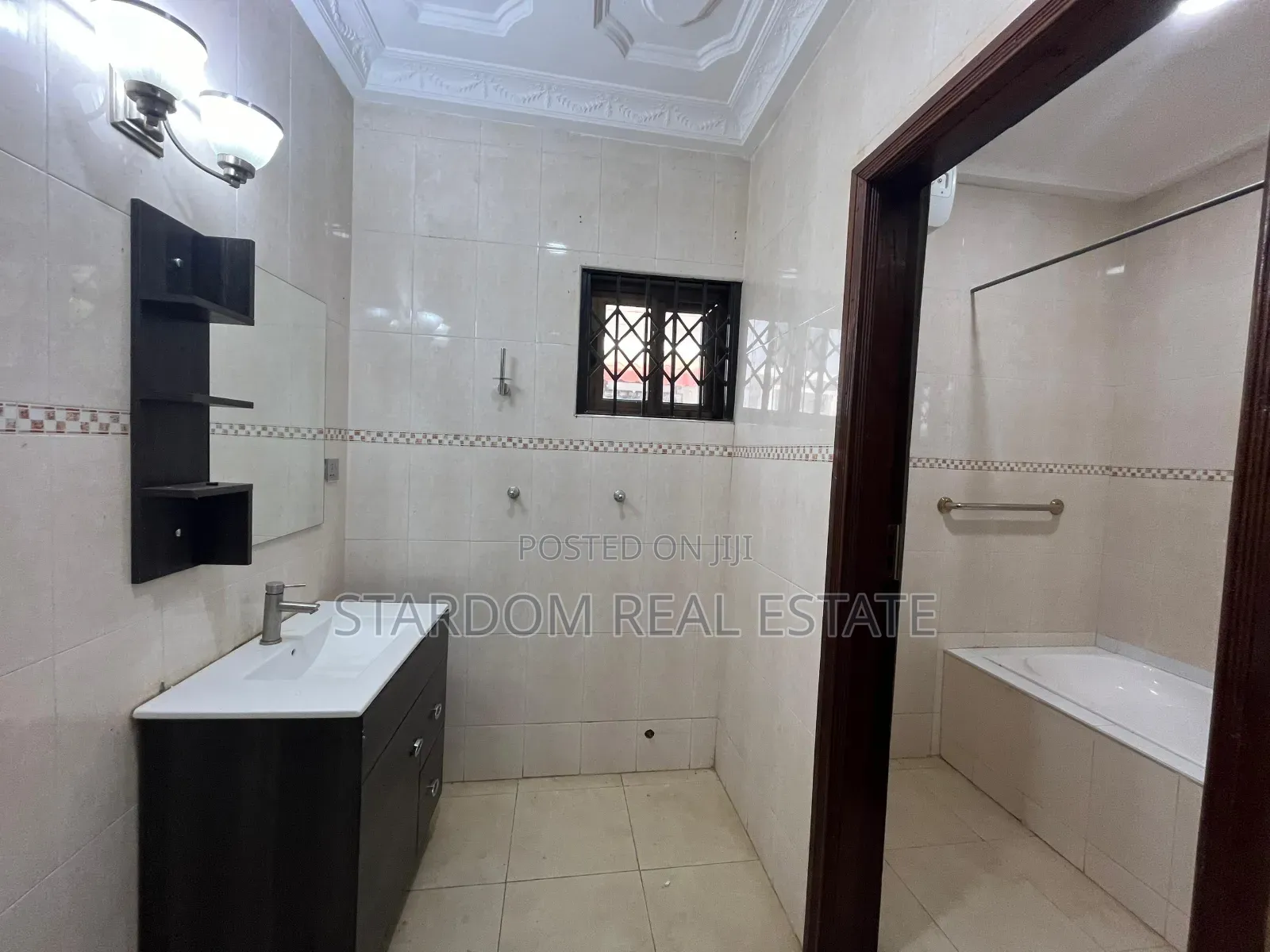 4bdrm House in Adjiriganor for rent