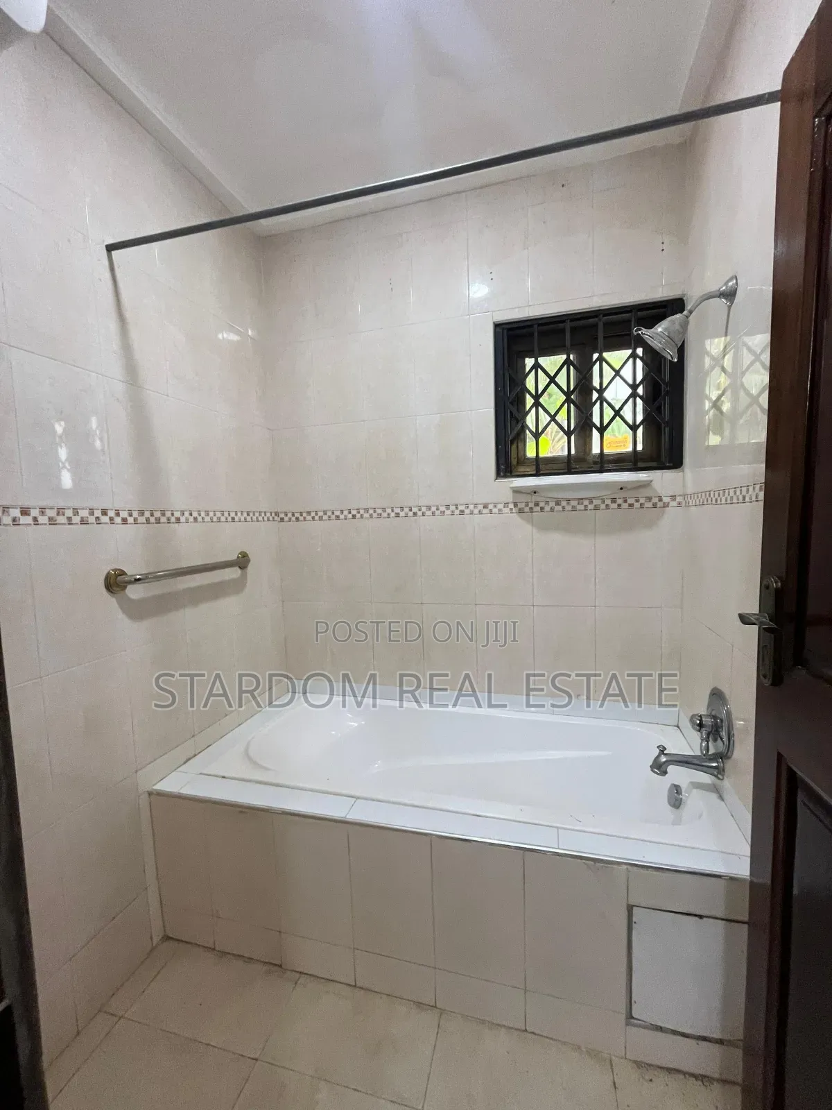 4bdrm House in Adjiriganor for rent