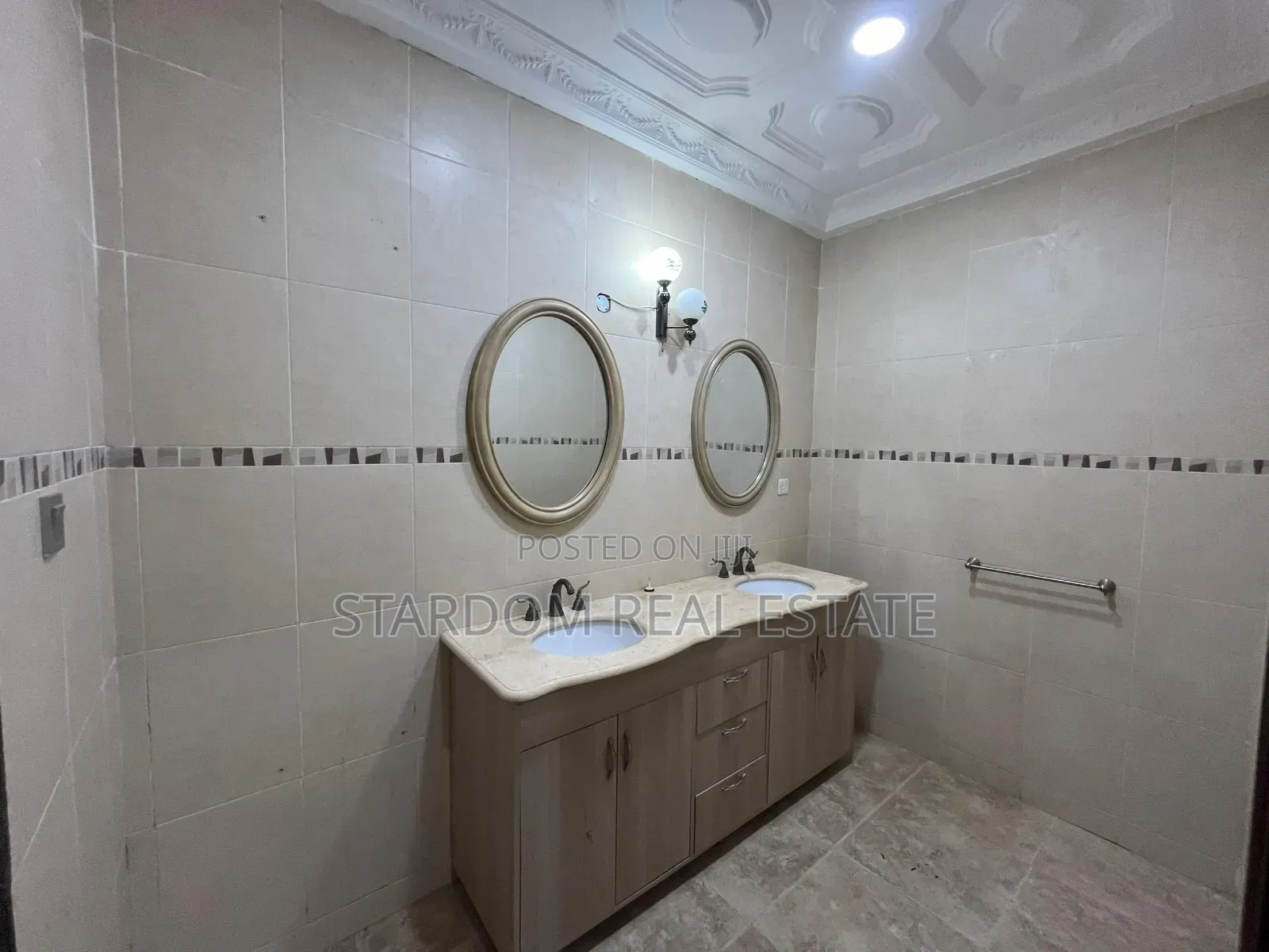 4bdrm House in Adjiriganor for rent