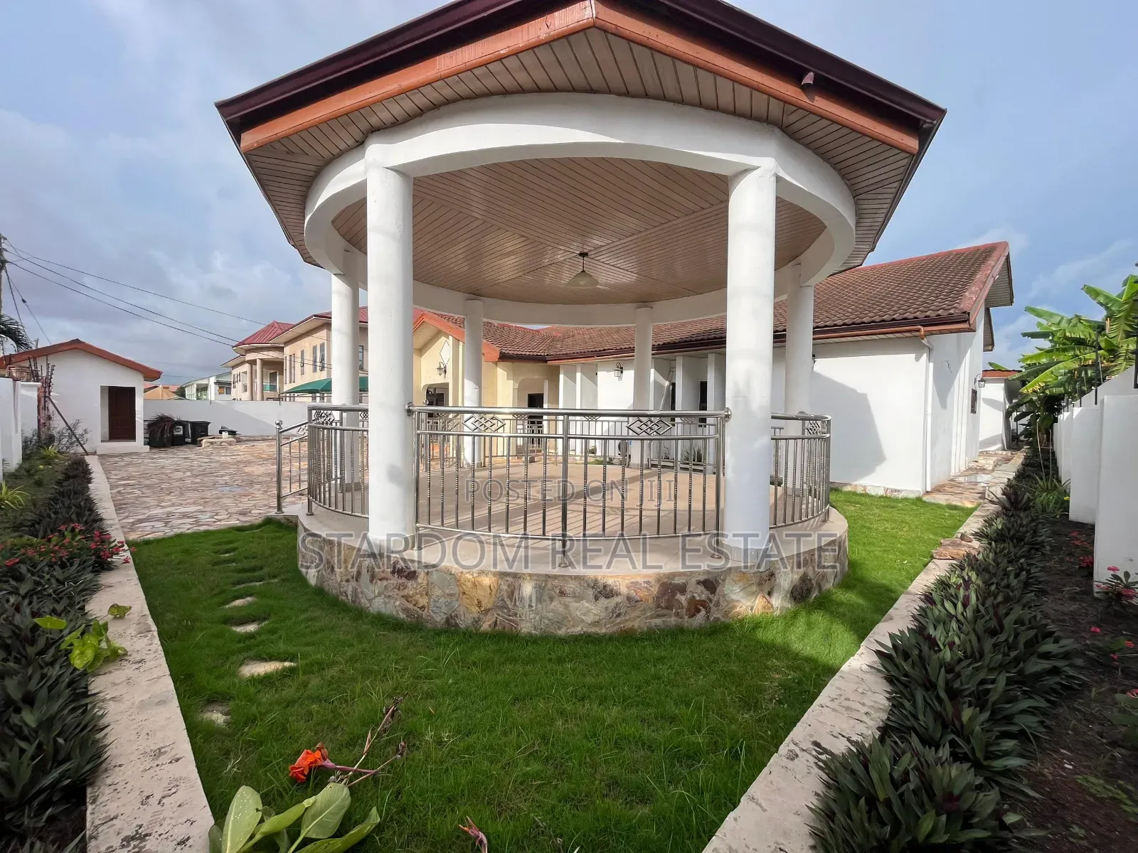 4bdrm House in Adjiriganor for rent