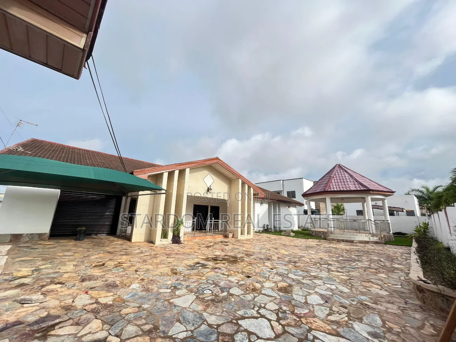 4bdrm House in Adjiriganor for rent