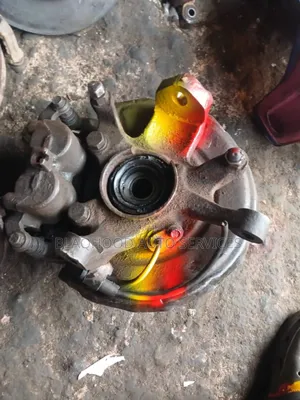 Nissan Hardbody COMPLETE Home Used FRONT WHEEL HUB