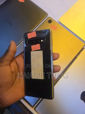New Samsung Galaxy S10 128 GB Black