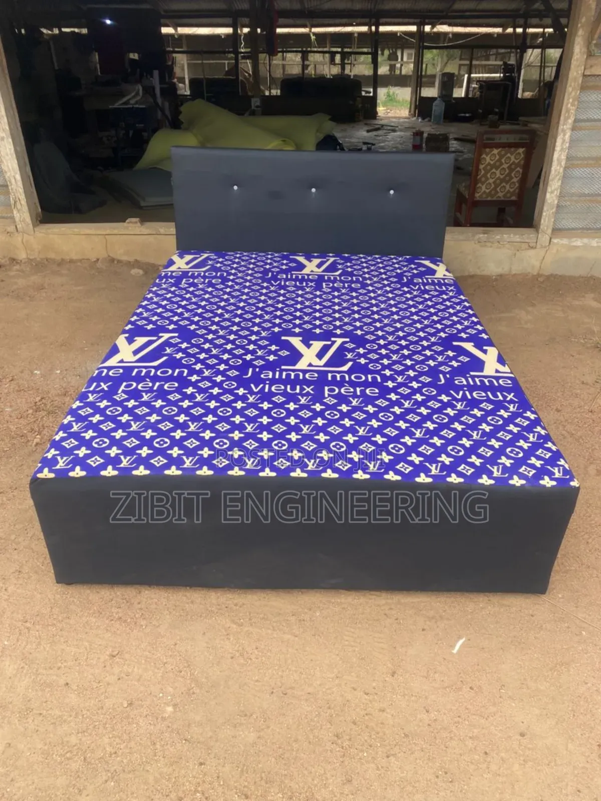 Inbuilt Double Bed