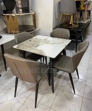 Dining Table and Chairs Available VV65RYU