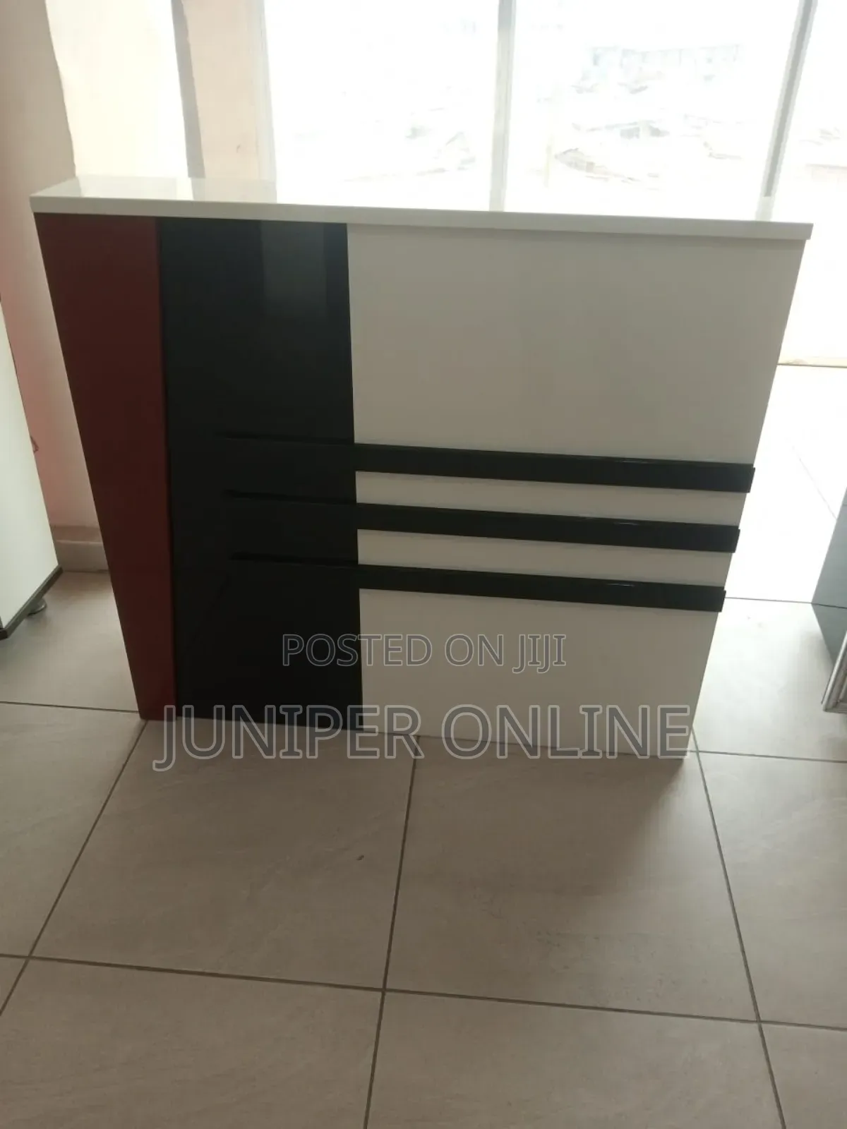 Front Desk/Table Huredee Cute