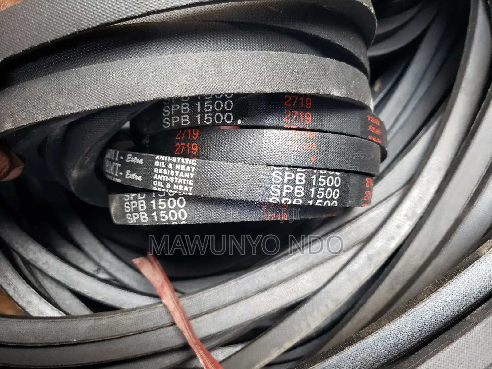 Vee Belts and Fan Belts for Machines and Industries