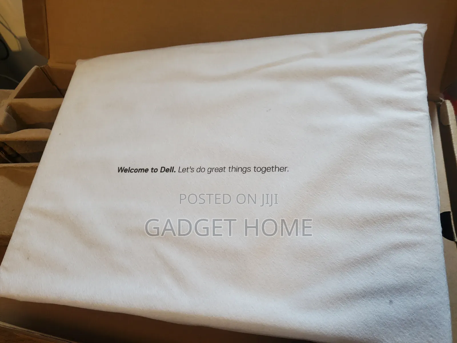 New Laptop Dell Inspiron 16 5620 8GB AMD Ryzen 5 SSD 512GB