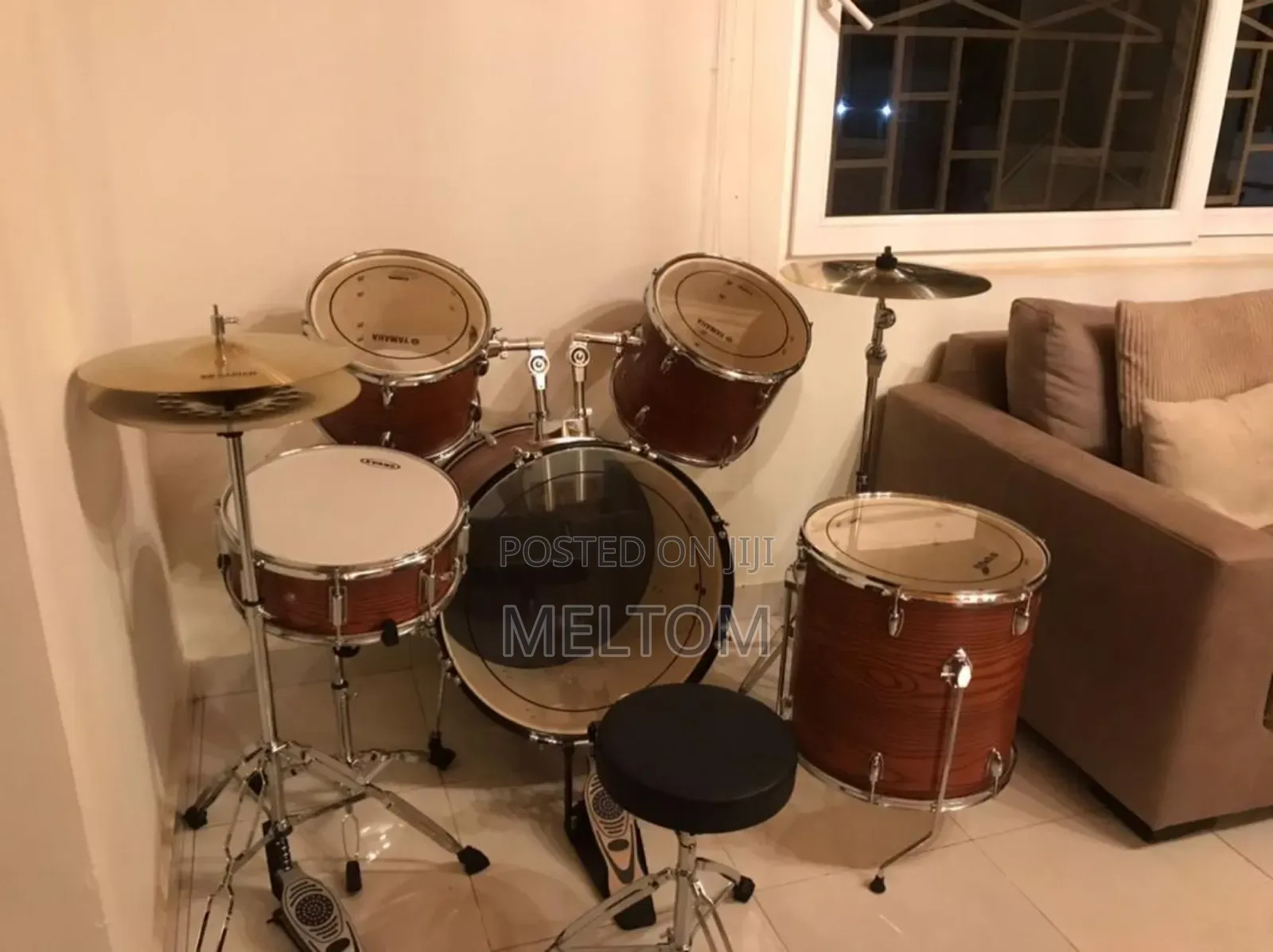 Yamaha 5-piece Complete Acoustic Drumset