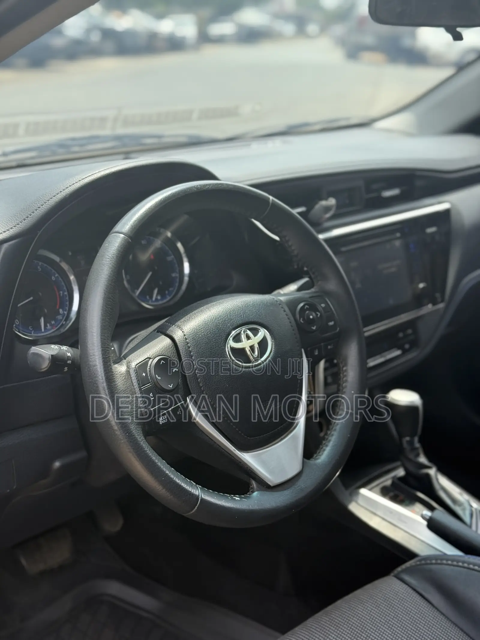Toyota Corolla SE 4dr Sedan (1.8L 4cyl CVT) 2017 Blue