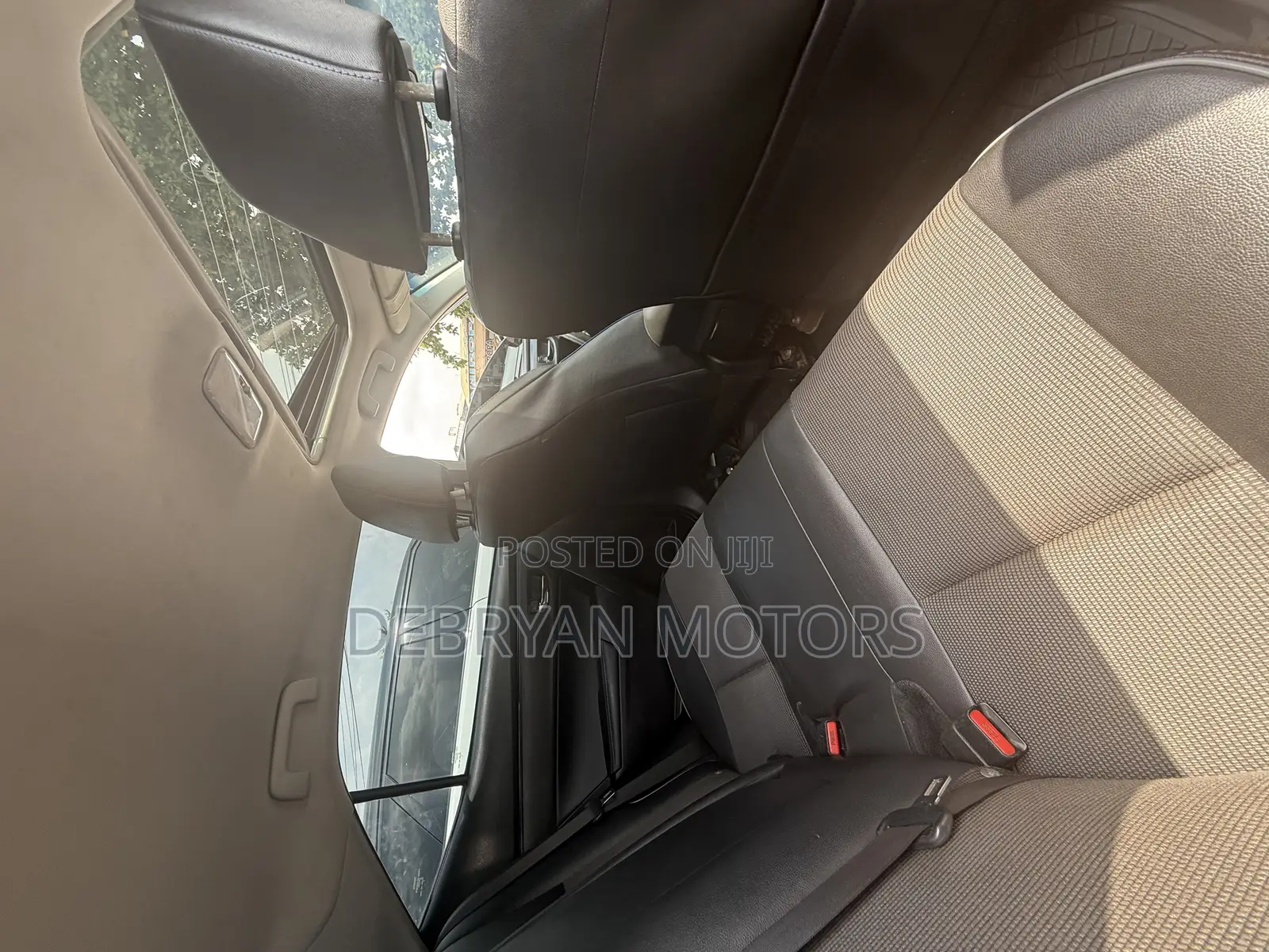 Toyota Corolla SE 4dr Sedan (1.8L 4cyl CVT) 2017 Blue