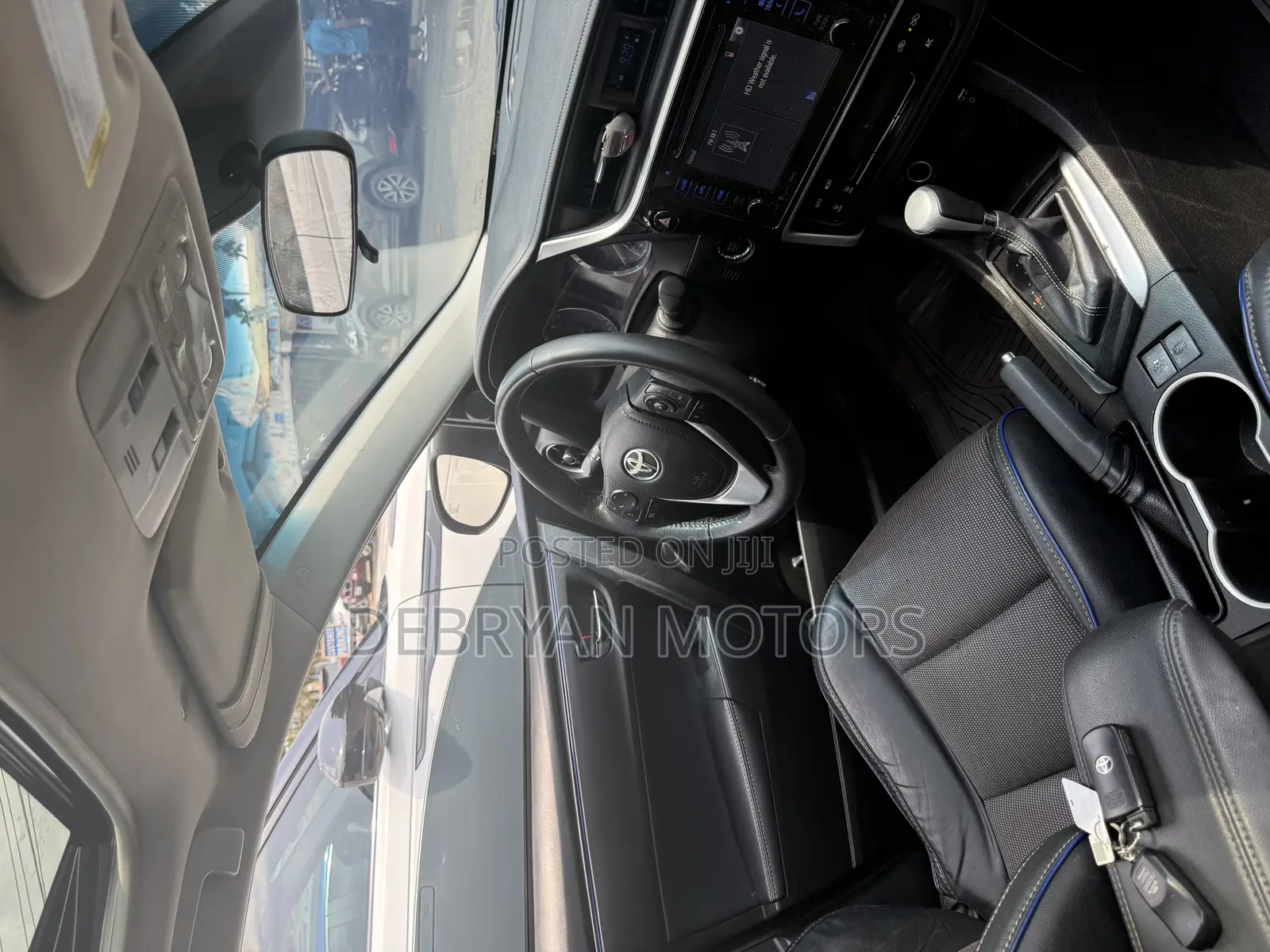 Toyota Corolla SE 4dr Sedan (1.8L 4cyl CVT) 2017 Blue