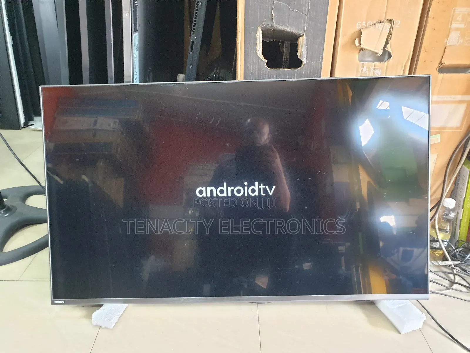 Android 43"Philips Uhd HDR Edgeless Smart Satellite Tv