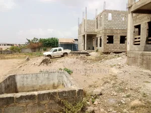 Uncompleted 4 Bedroom House - Castlegate