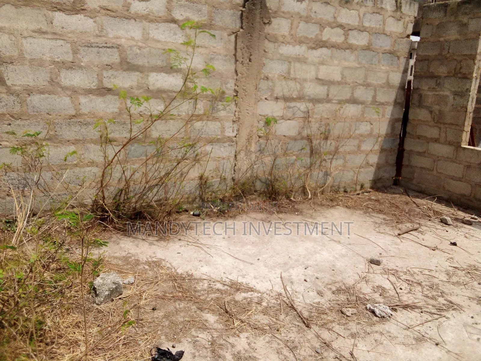 Uncompleted 4 Bedroom House - Castlegate