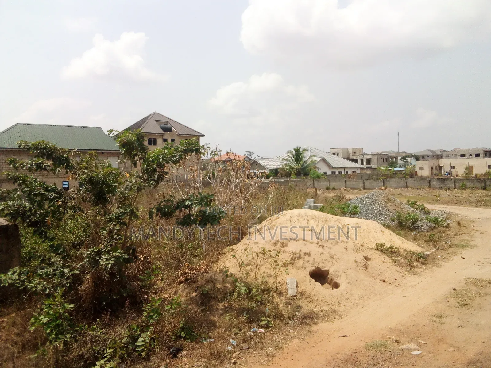 Uncompleted 4 Bedroom House - Castlegate