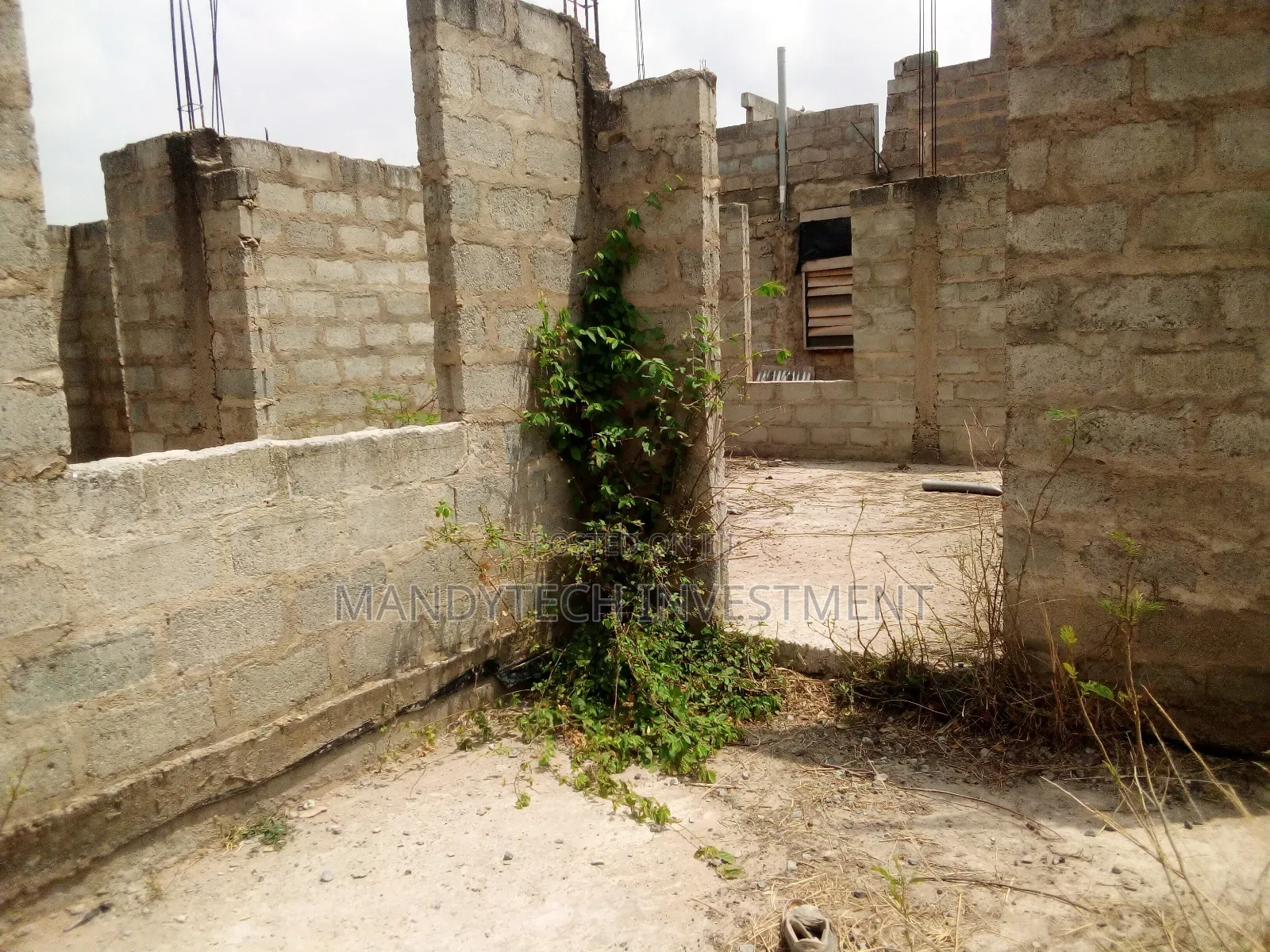 Uncompleted 4 Bedroom House - Castlegate