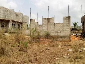Uncompleted 4 Bedroom House - Castlegate